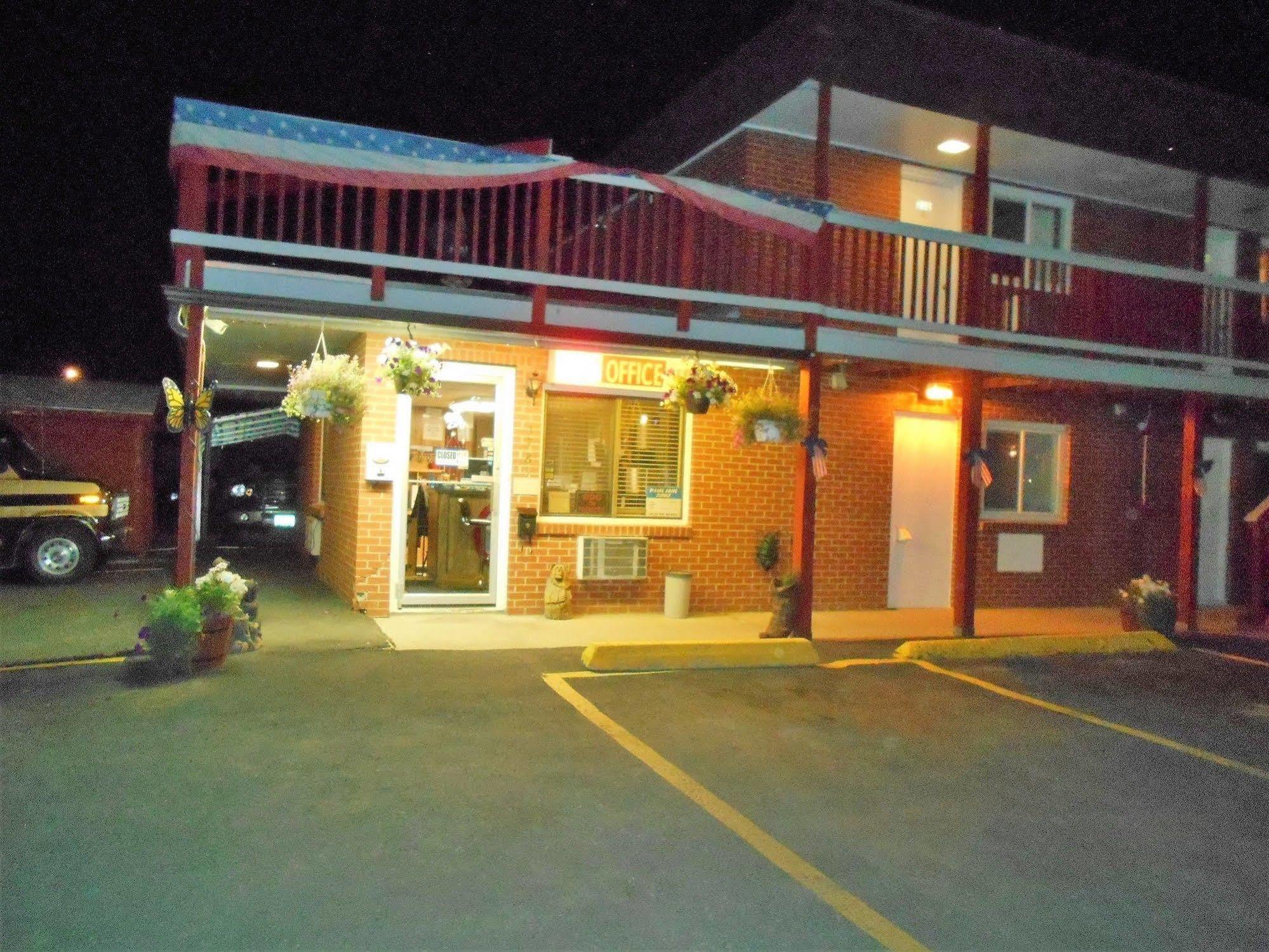 Super Saver Inn شيريدان المظهر الخارجي الصورة